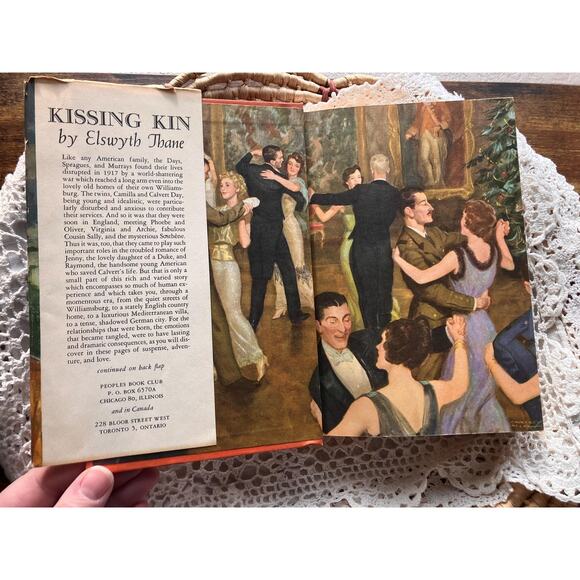 1948 Kissing Kin by Elswyth Thane | Vintage Peoples Book Club - Picture 2 of 6